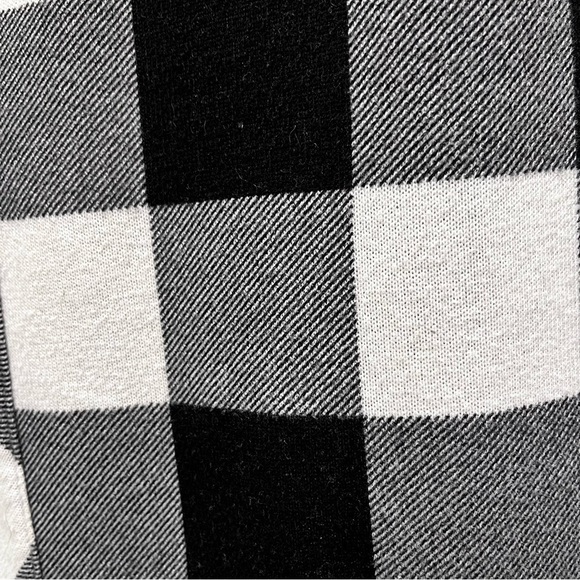 BUFFALO check long shirttail hem top size medium - Picture 6 of 9